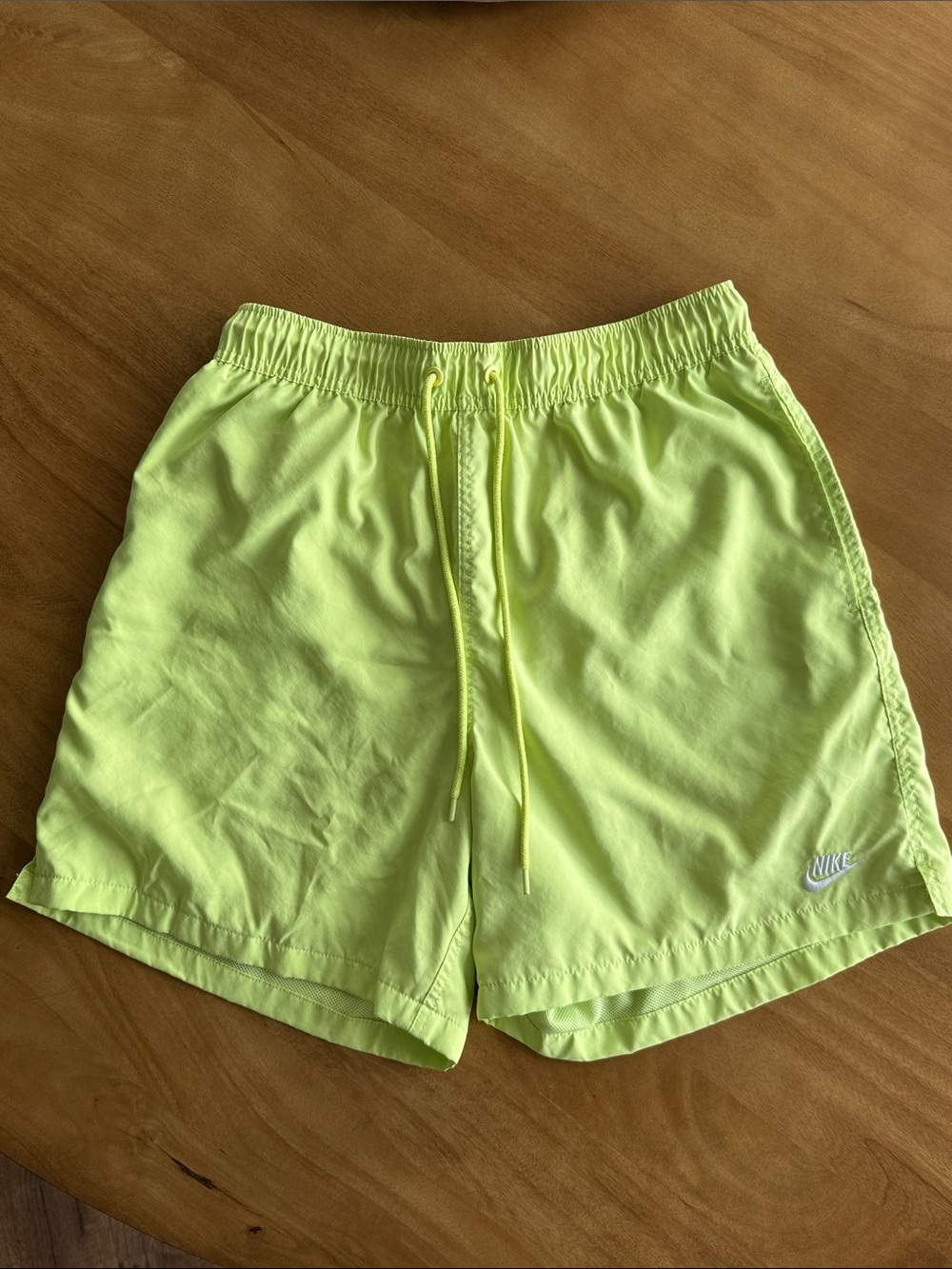 Nike Men’s Neon Lime Swim Breaker Essential (unlined)